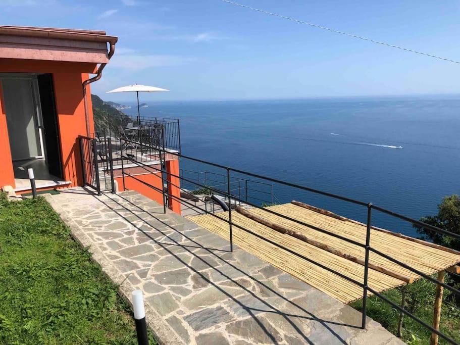Orangehouse Cinque Terre. Private Parking Villa Riomaggiore Bagian luar foto