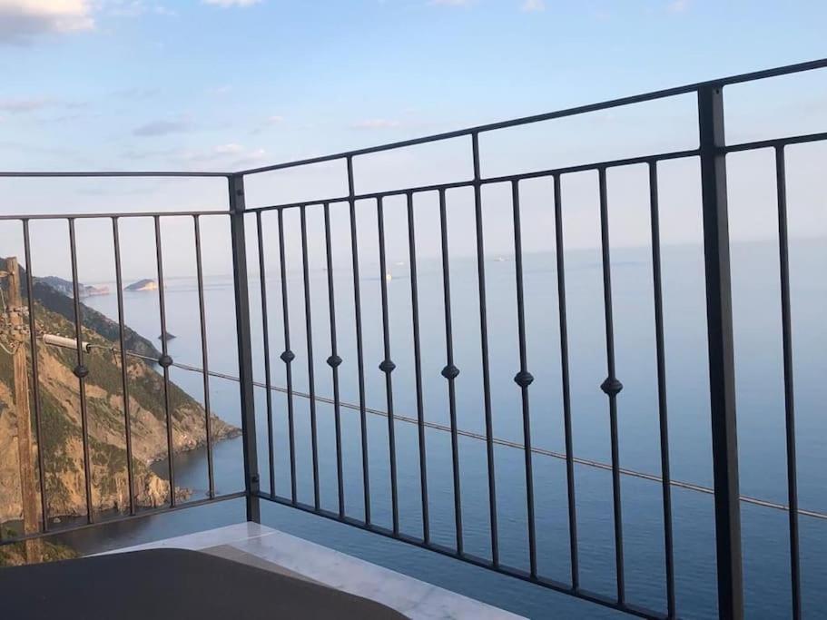 Orangehouse Cinque Terre. Private Parking Villa Riomaggiore Bagian luar foto