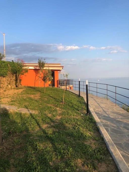 Orangehouse Cinque Terre. Private Parking Villa Riomaggiore Bagian luar foto